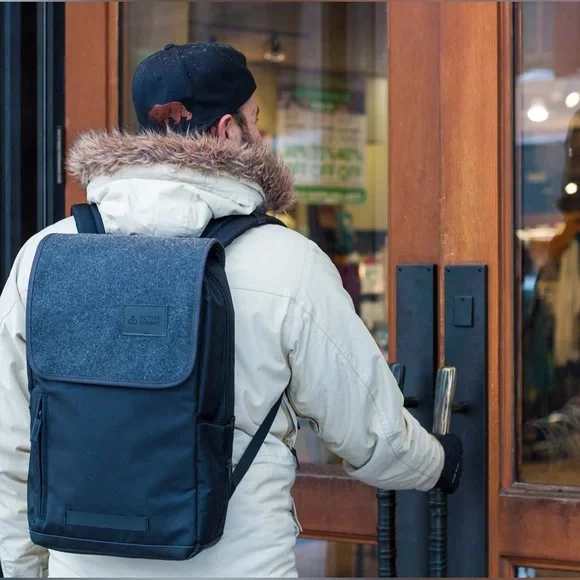 Origaudio Barrow Backpack 17”x12”